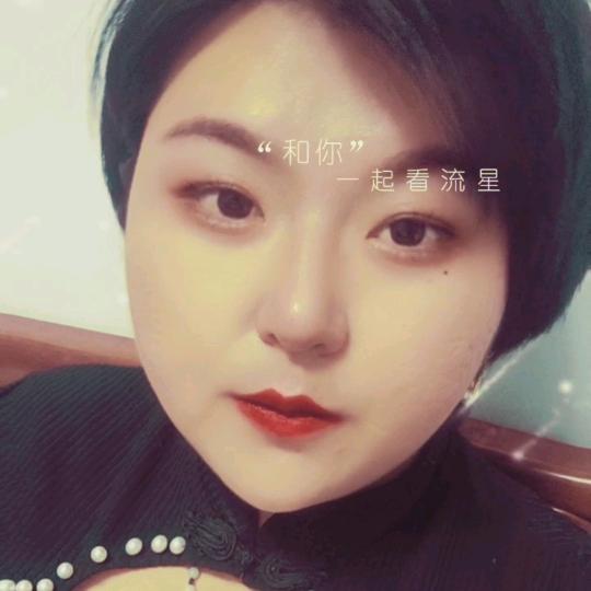 爱唱歌的胖姑娘