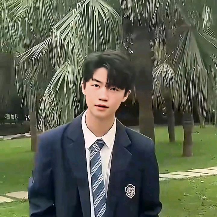酷酷的昂