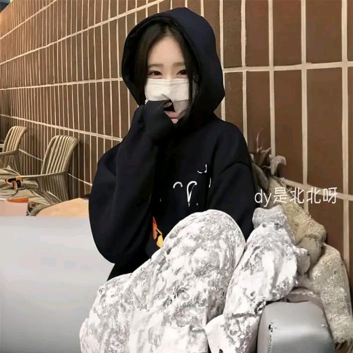 蓝依聊车