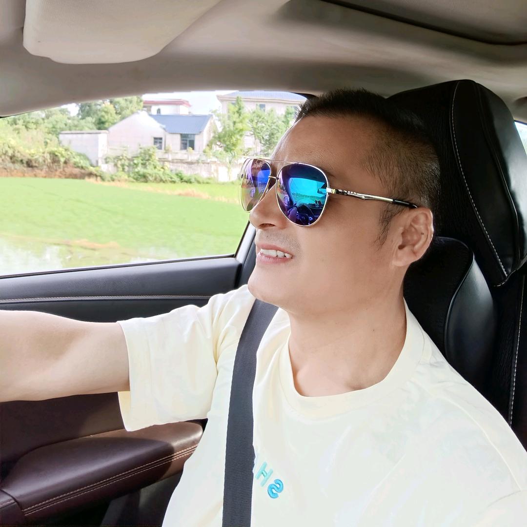 一个执著的小男人