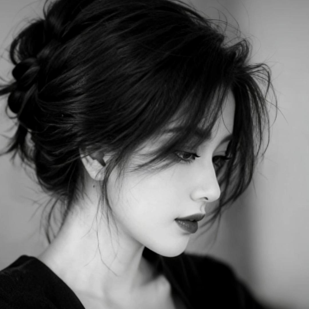 ℋღ᭄浅笑安然/づ╭～💞