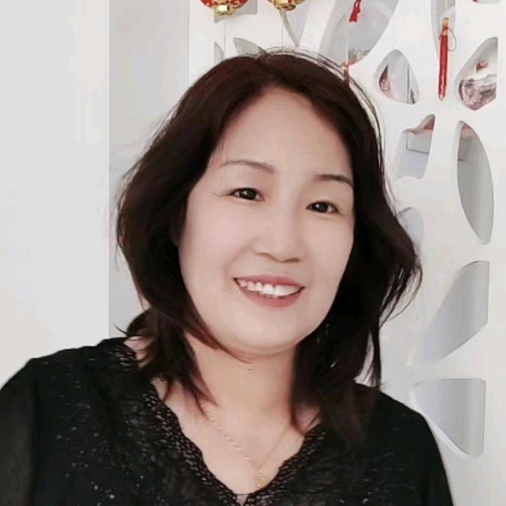 伊华独秀