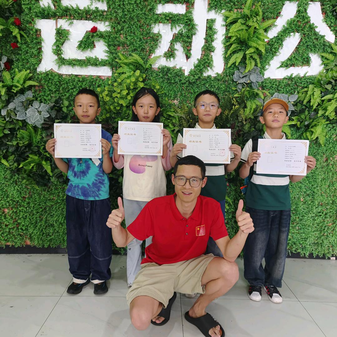 壹号健身游泳私教小张