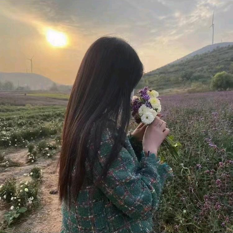 小陈吖女装👗