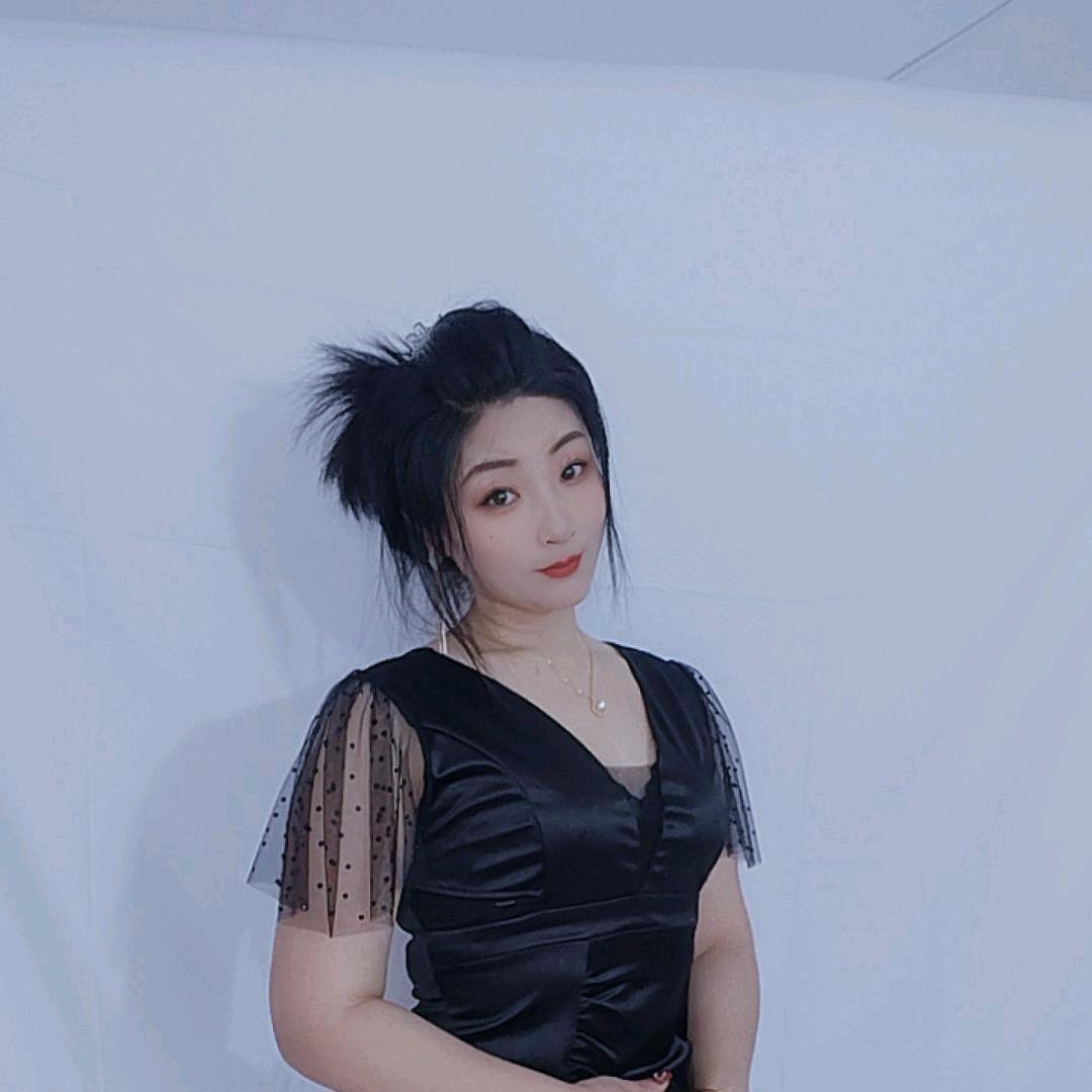 琴琴💋💖（👉拒绝私聊）