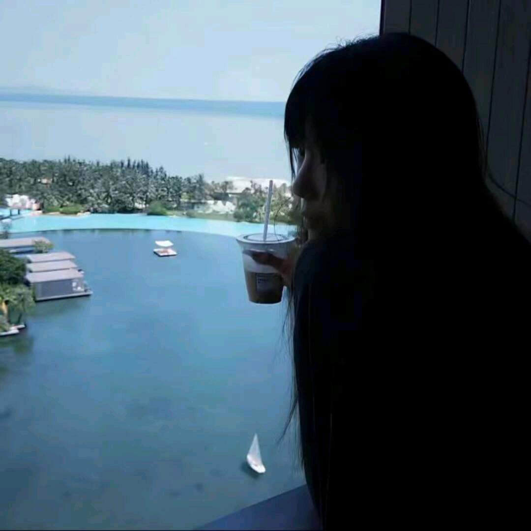 瑞