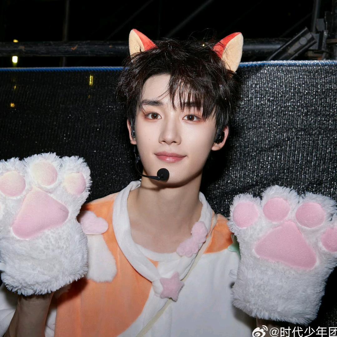 橙味小甜鑫🍊🫐