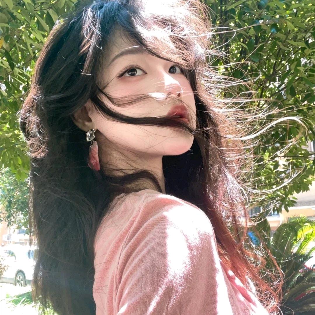 洛弯弯