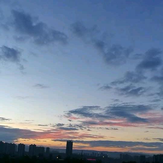 夜晚来临之际