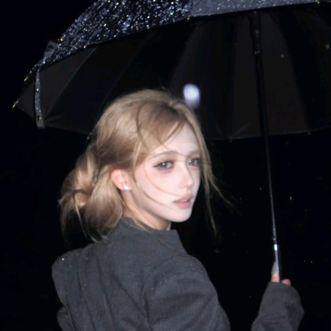 𝙌𝙞𝙞-𝟳𝟳