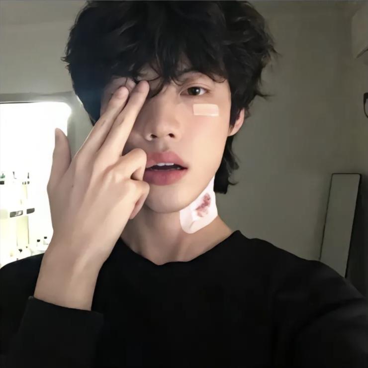 洋洋‍