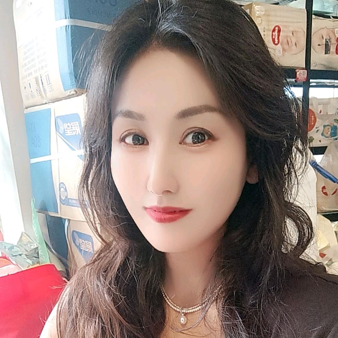 两个娃的妈--朱朱