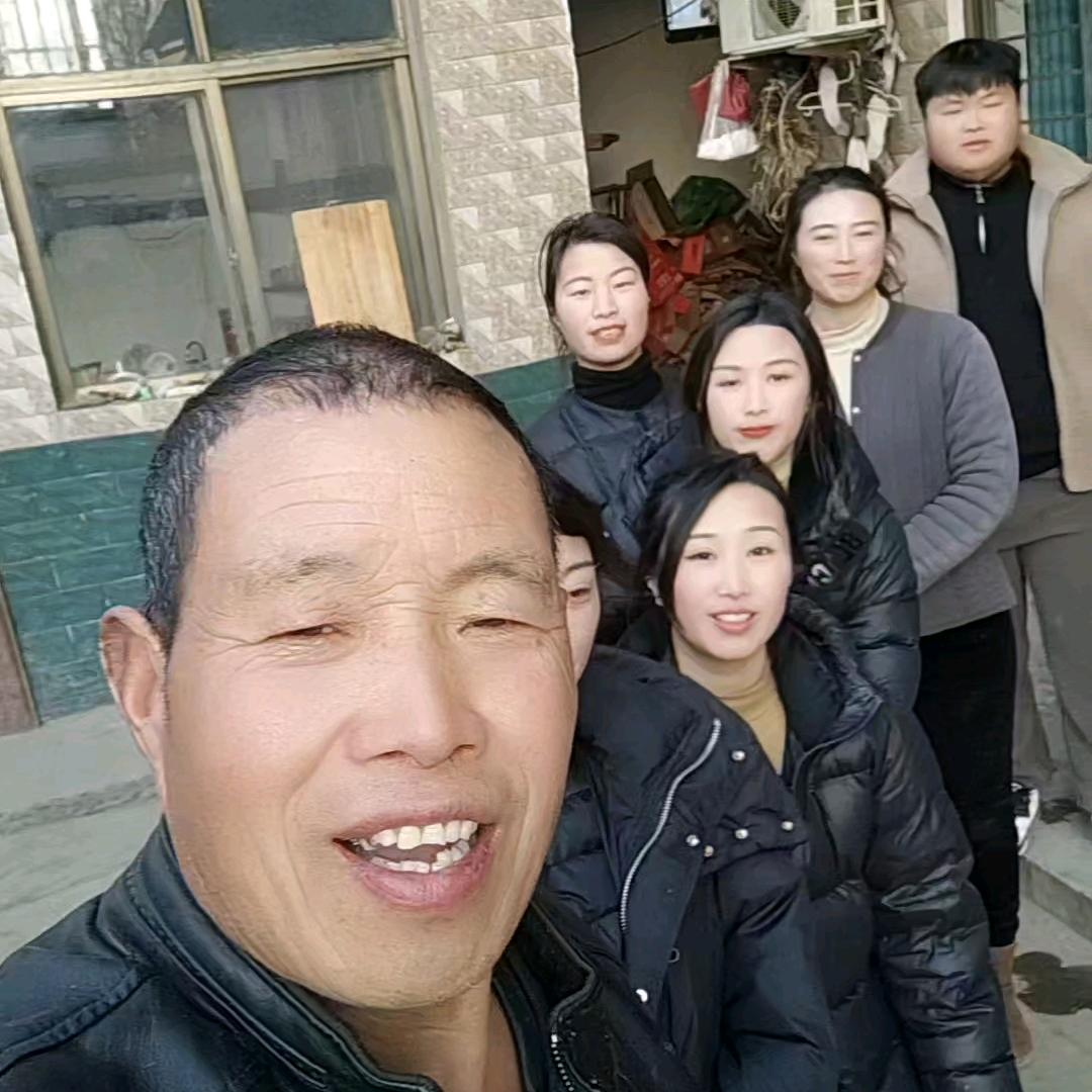 六个孩子的爸爸