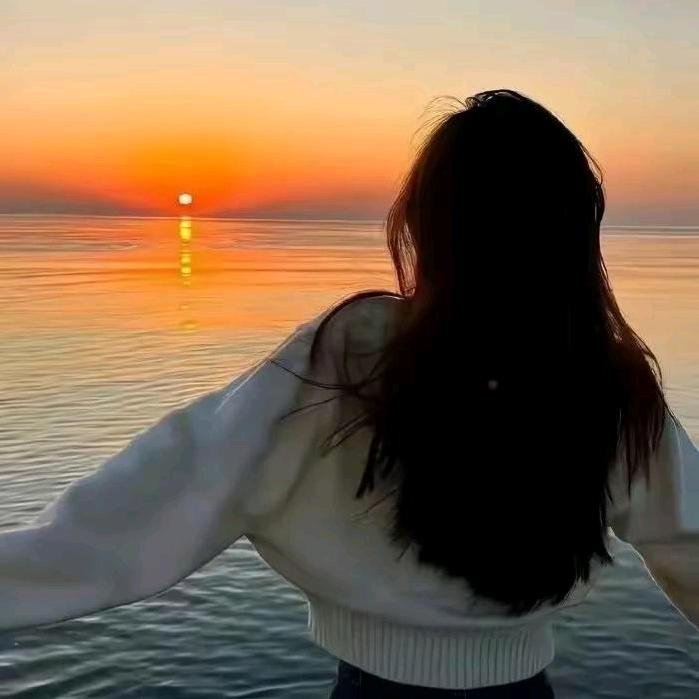 莫然回首