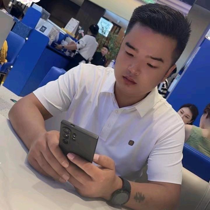 小喆