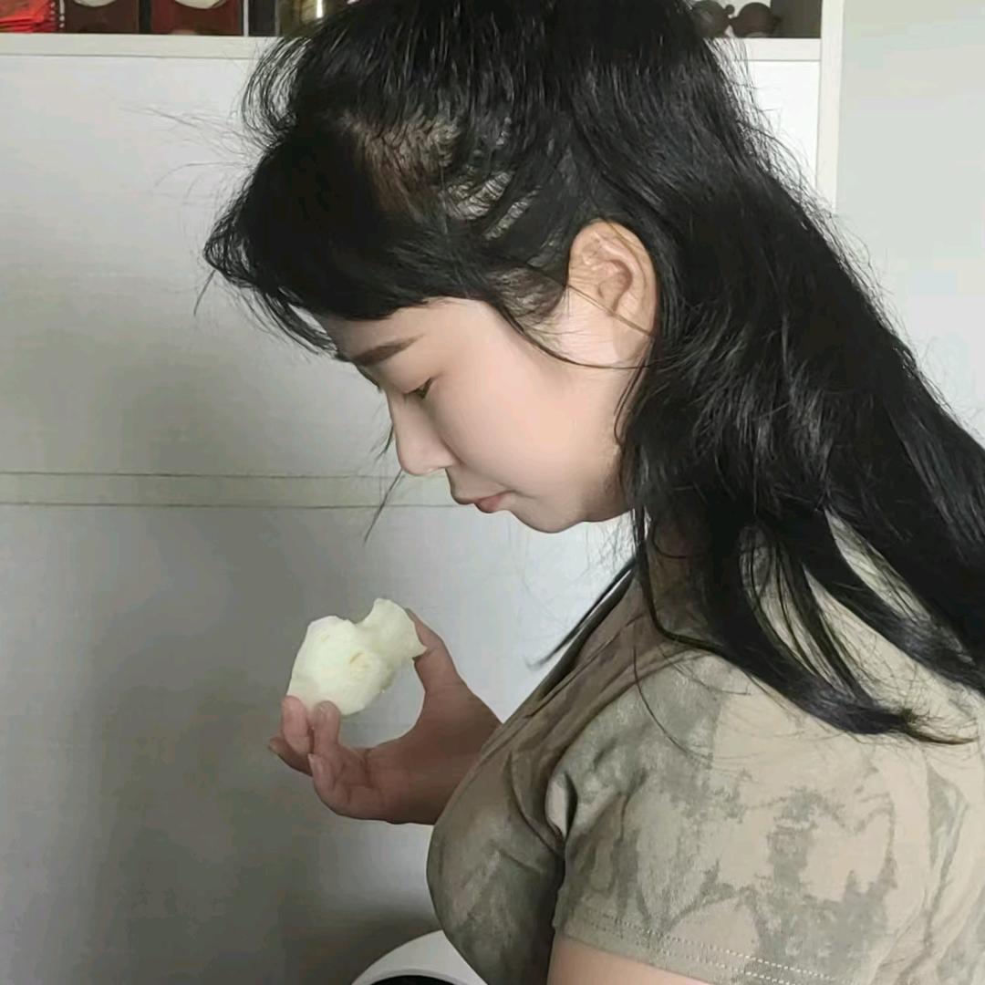 胖咩咩的懒猫