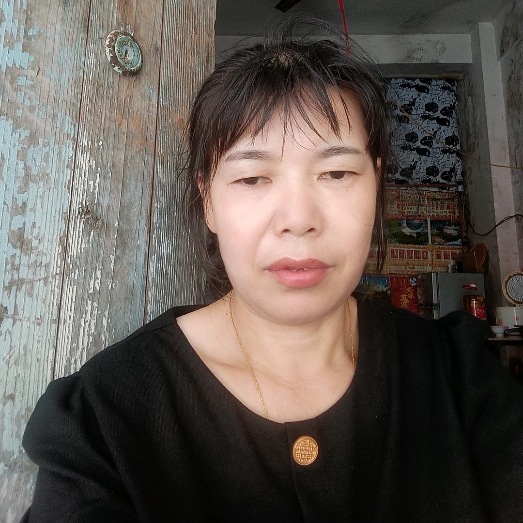 何姐