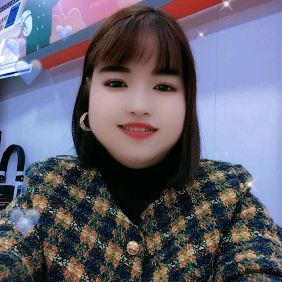 不会游泳的小鱼(~_~;)拒绝私聊