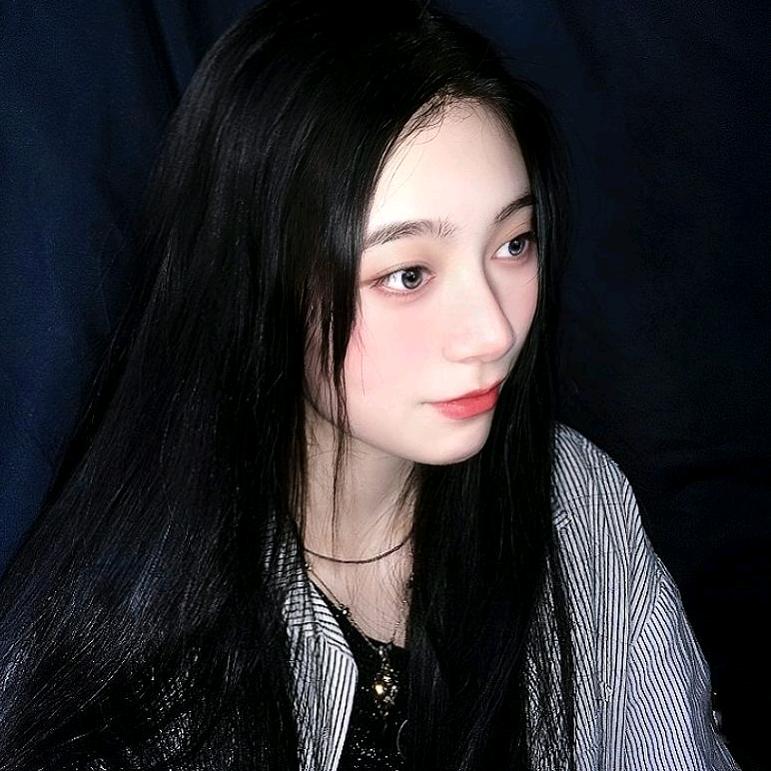曼蔓漫嫚（努力消灭黑眼圈版）