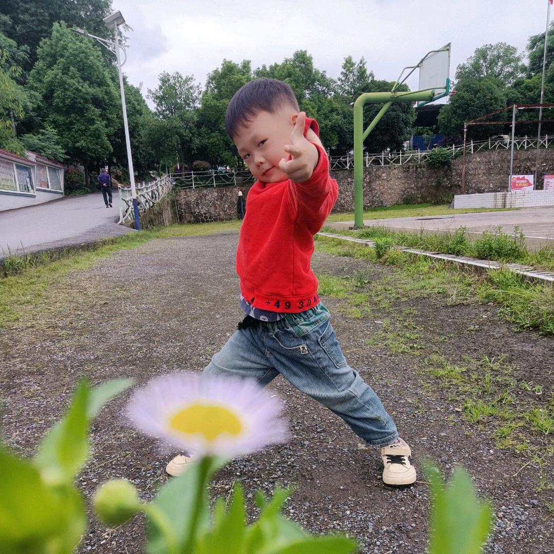 葫芦娃大娃叫什么名字？