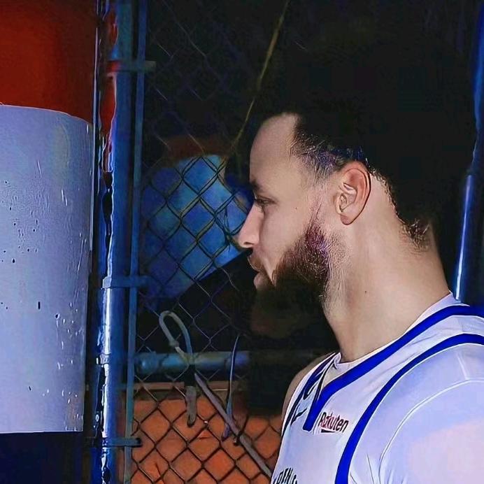 LLLLL