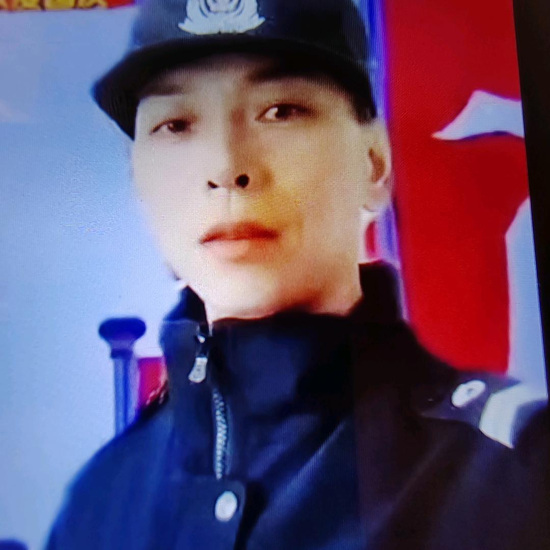 叶兆生专业打墙，搬家，陆良施工