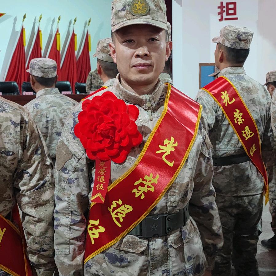 逐月 退休的 八零后