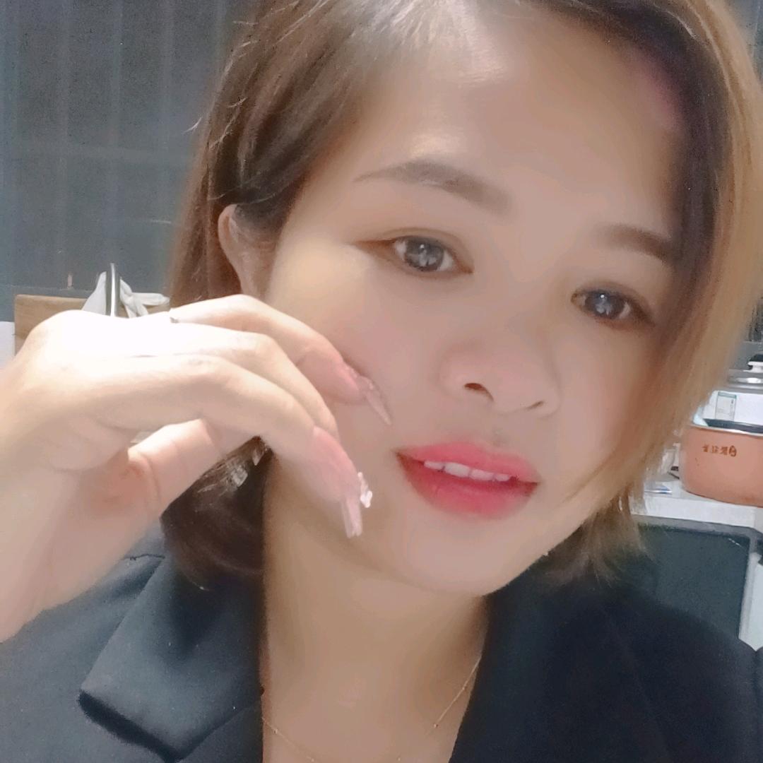 宁明县芷柔美甲店