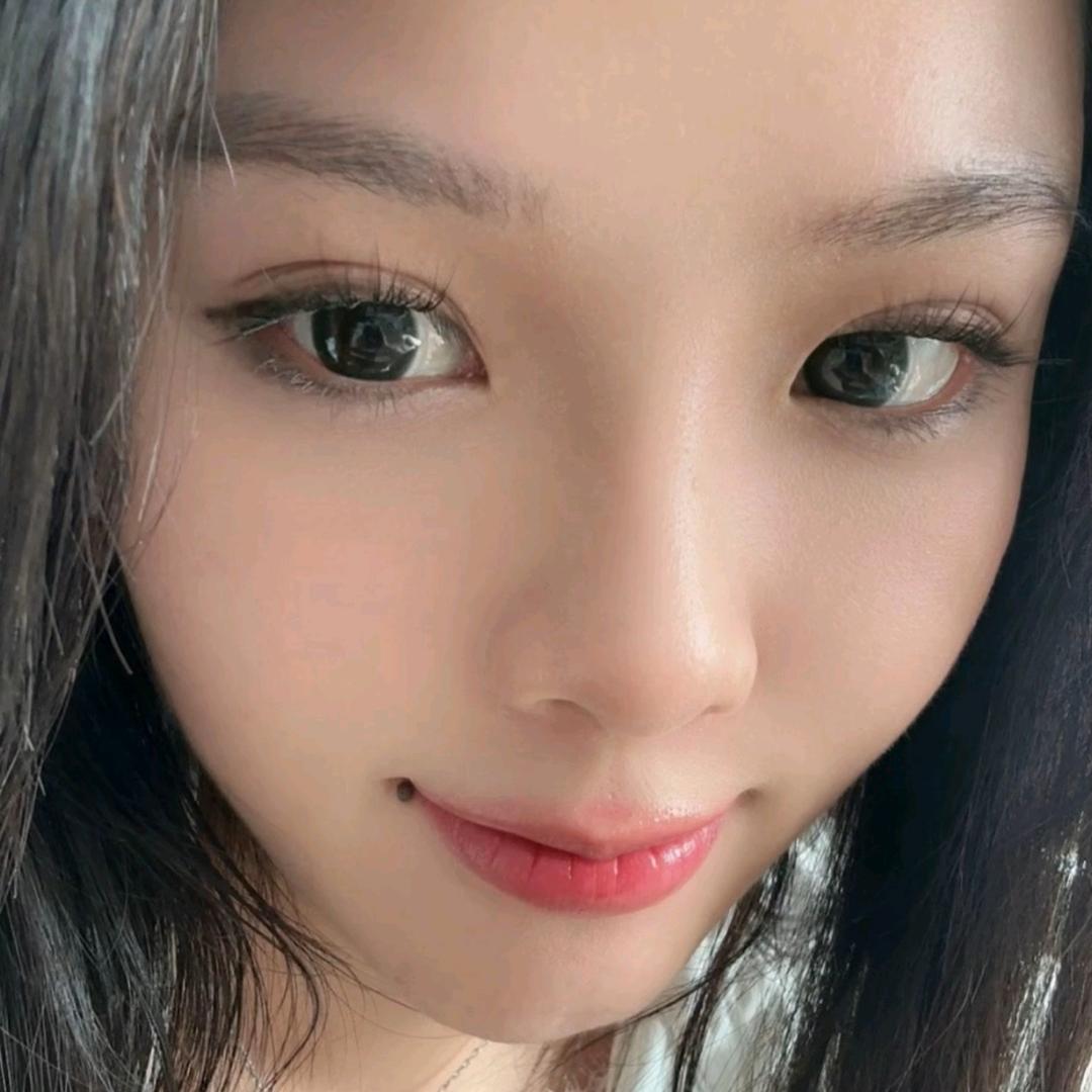 有一个姑娘叫小微🌾