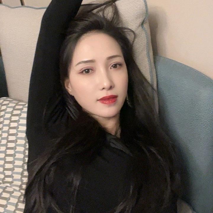 丽娜（要努力）