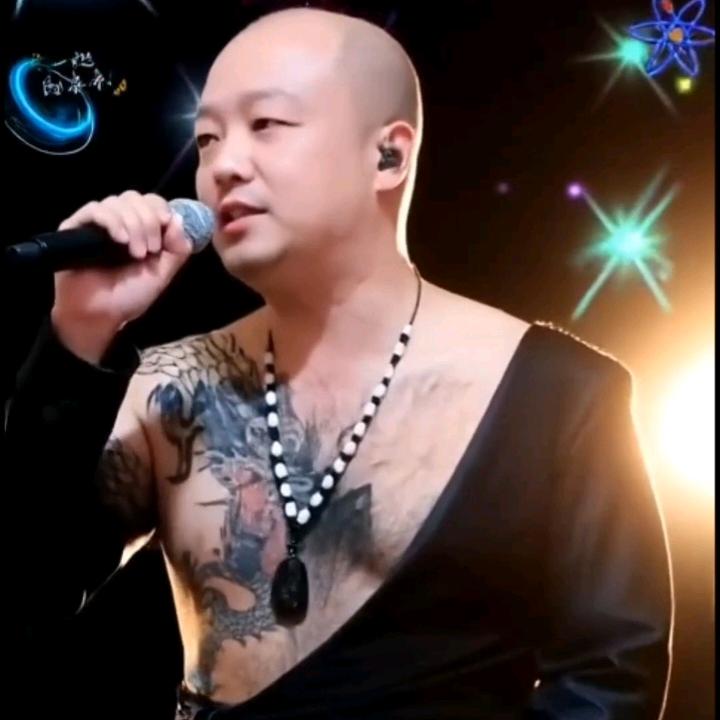 🧚‍♂️🐖曉傻豬🐖🧚‍♀️