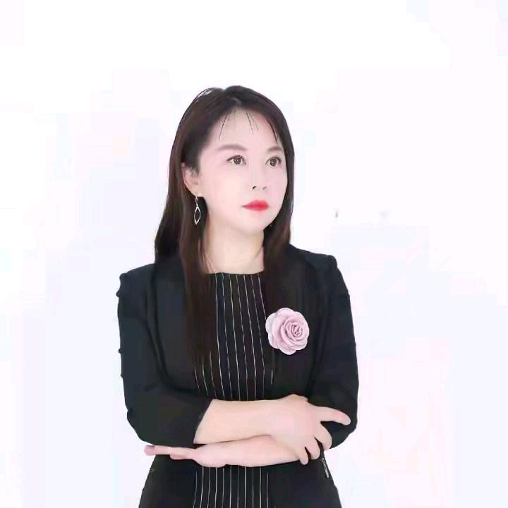小艺老师教钢琴