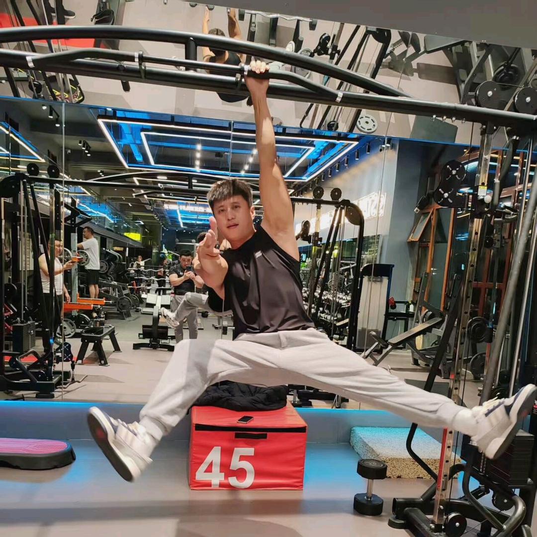 酷的走路都带风