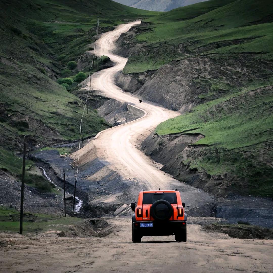 @.骑着蜗牛找火箭（小四班）