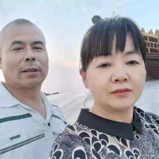 张颖朝