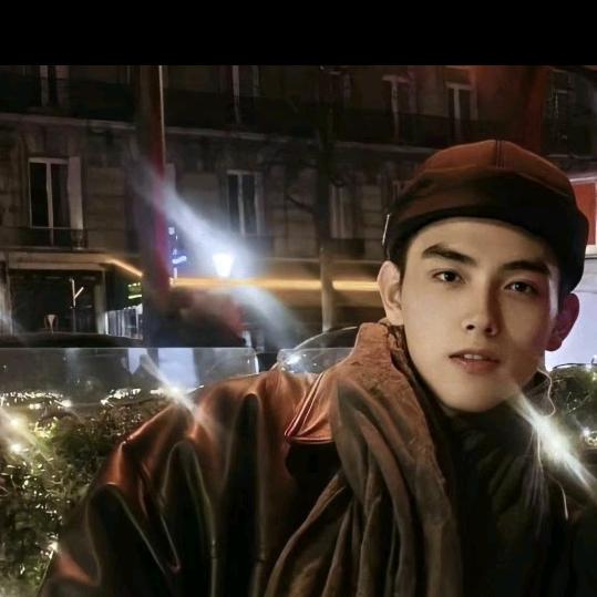 嘻嘻(♡˙︶˙♡)哈哈