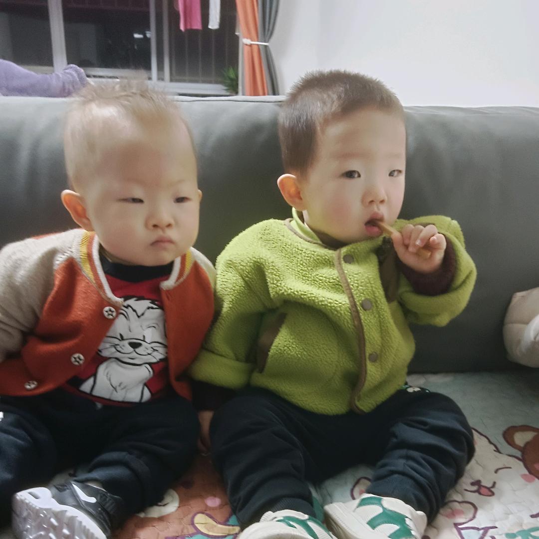 丶
