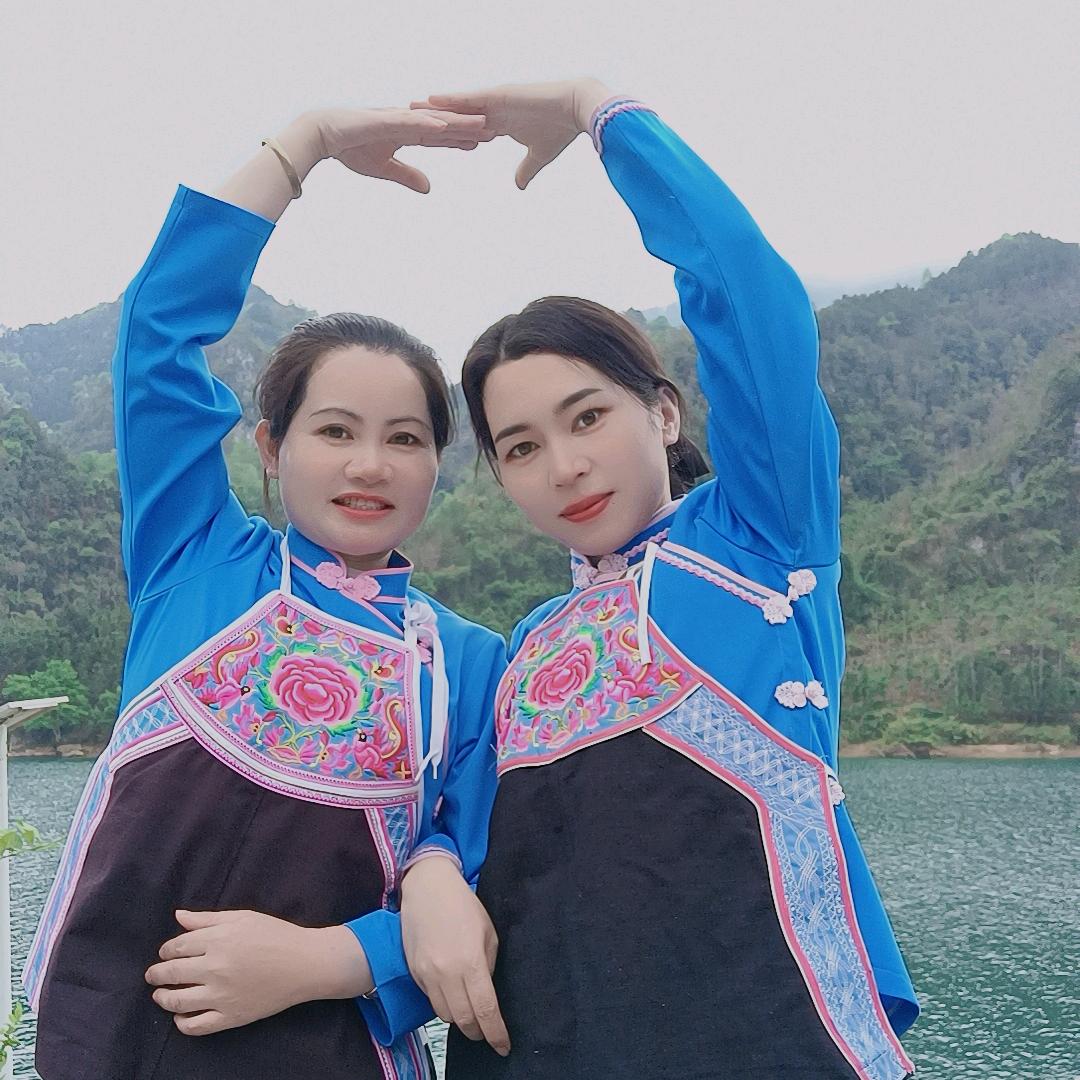 小依依