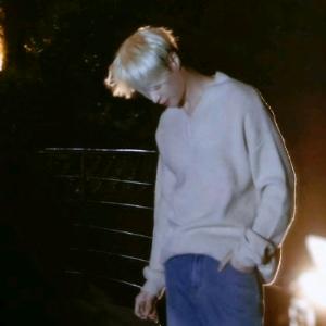 酒窝里放只小羊