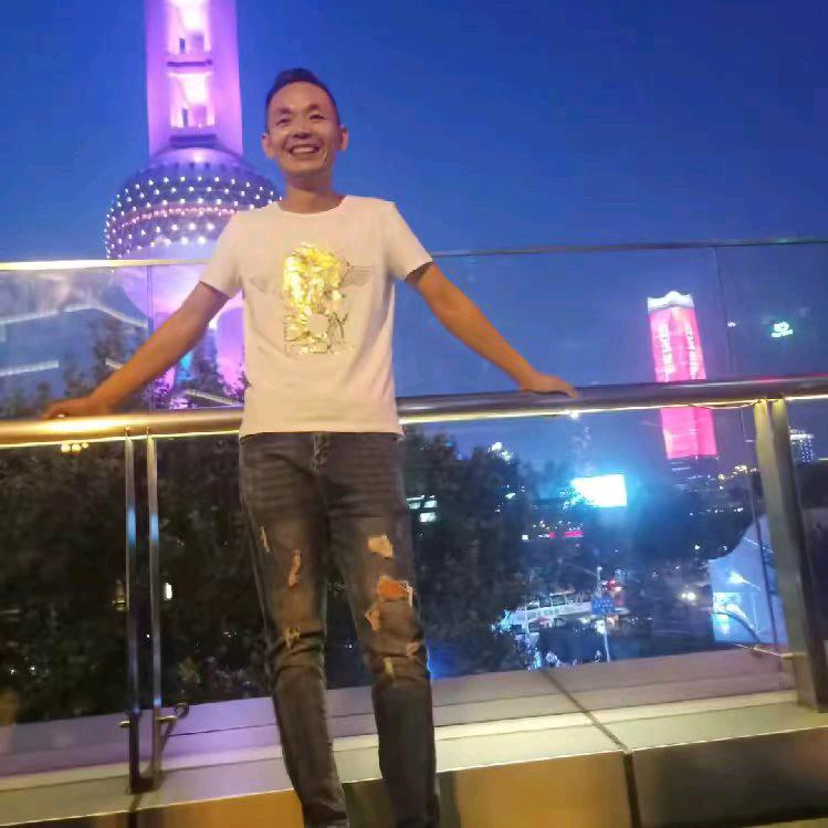 小珂（户外走播+广场舞）