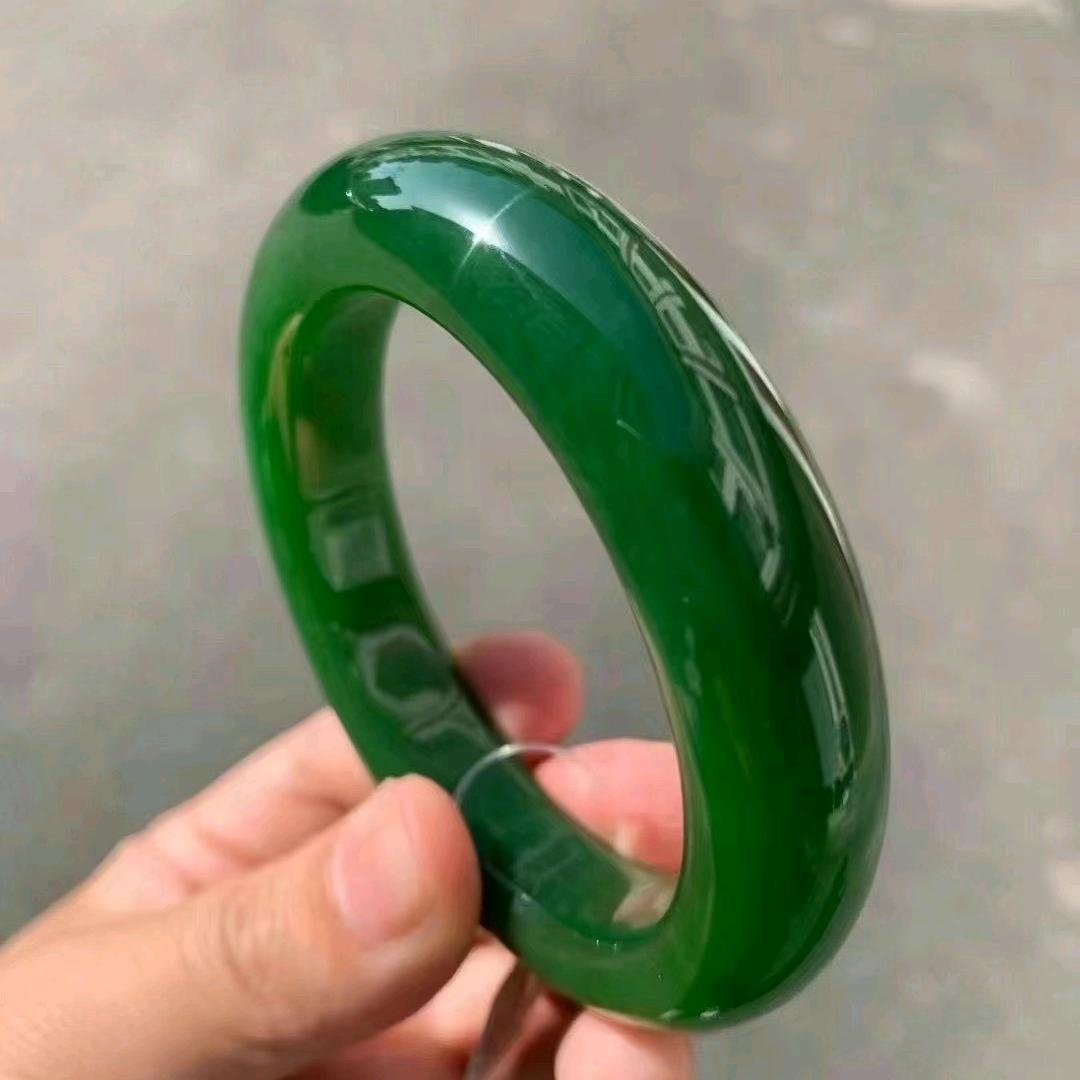 周瑞丽新疆和田玉