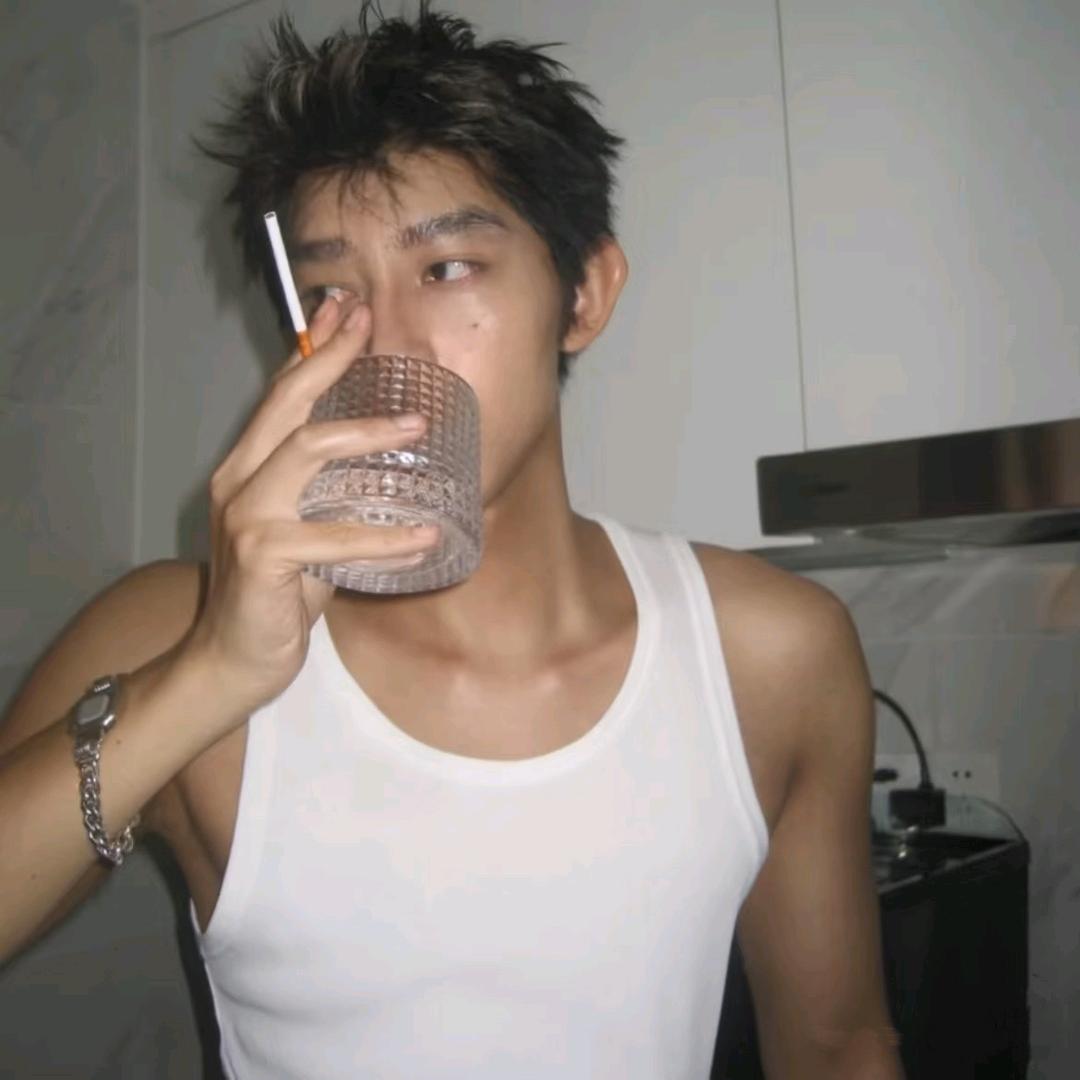 小杨进步中。。。