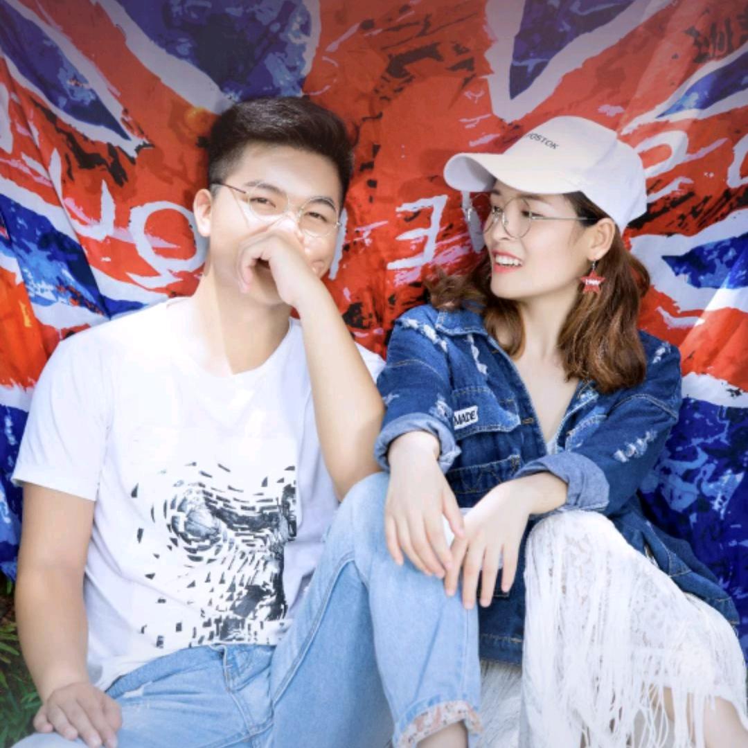 小猪🐷陪你看月亮🌙