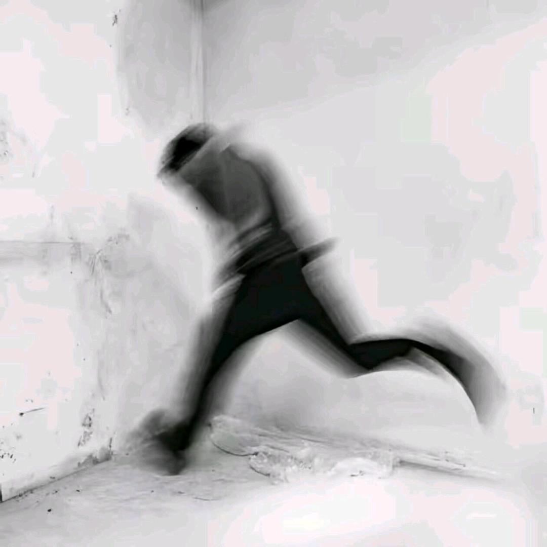说了再见.🏸