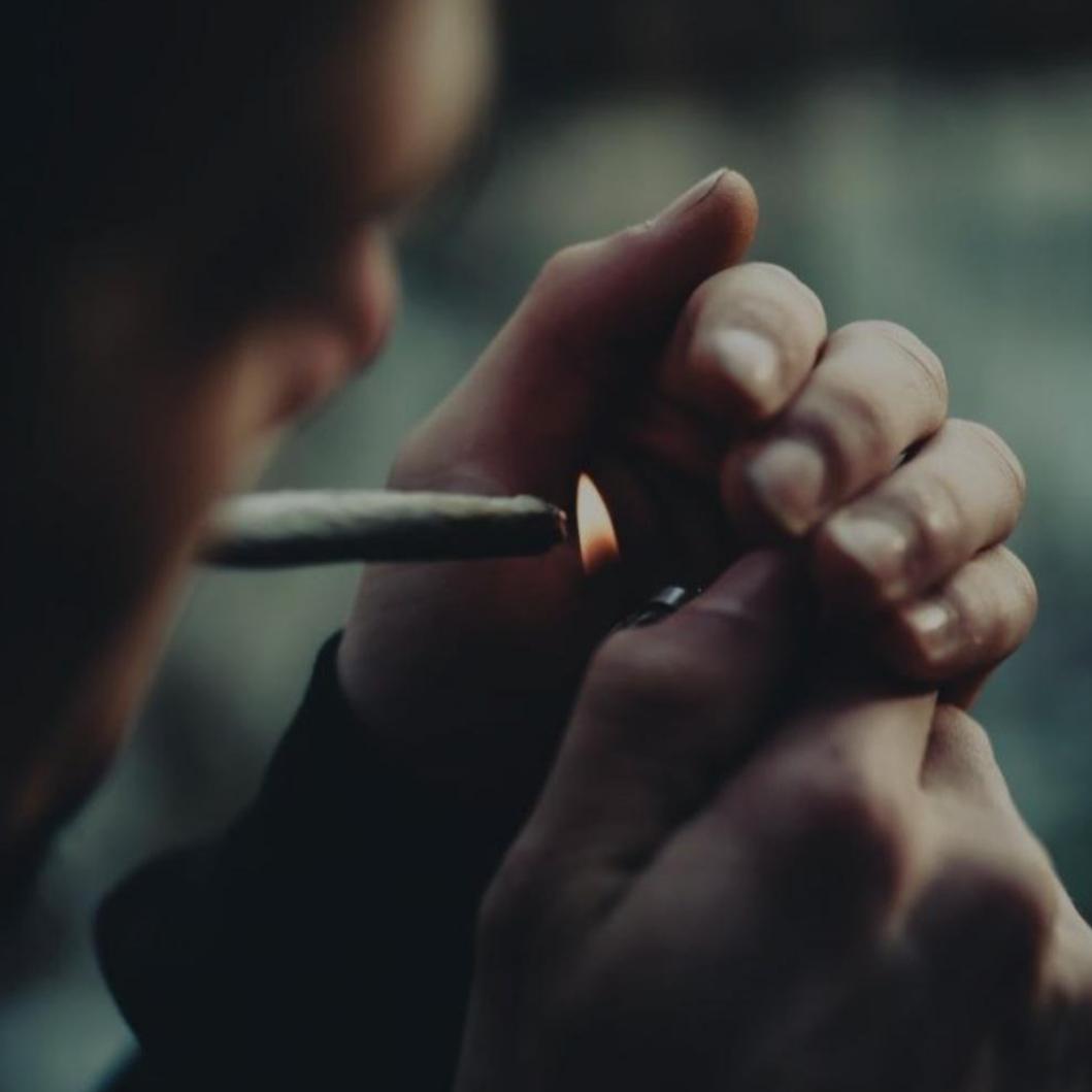 点燃支煙