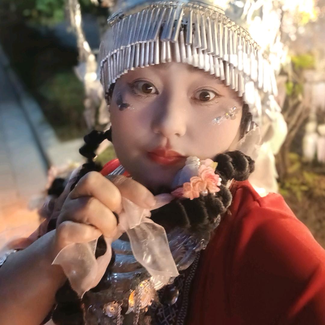 微光沉梦