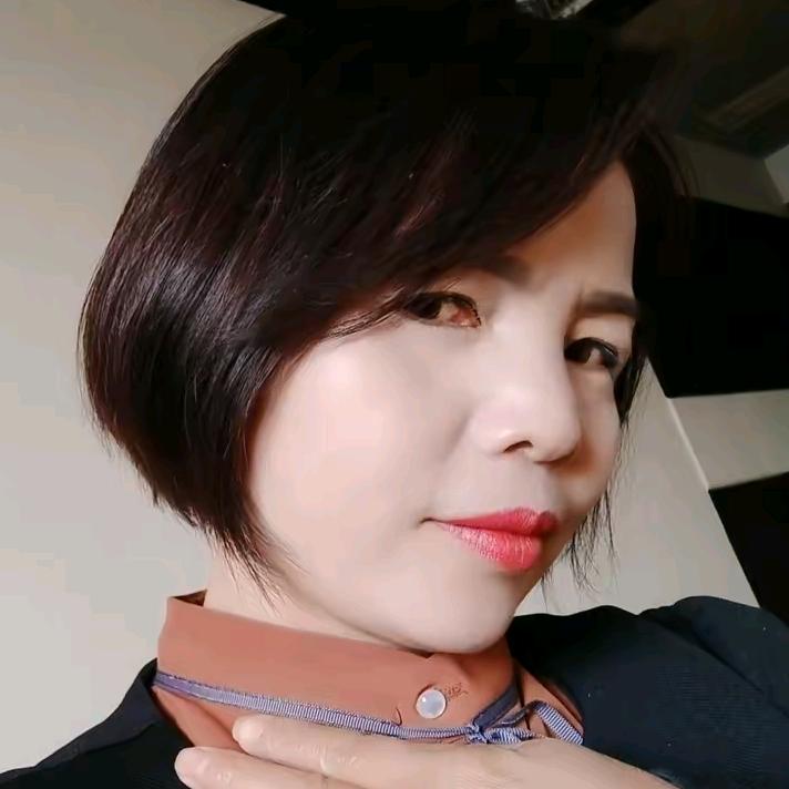 黄小艳@