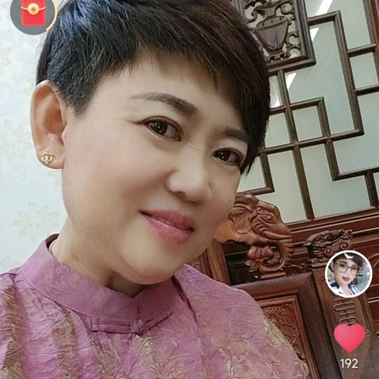 两个小棉袄的妈妈