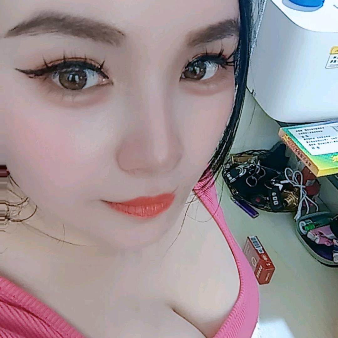 金盛大排档莫小贞