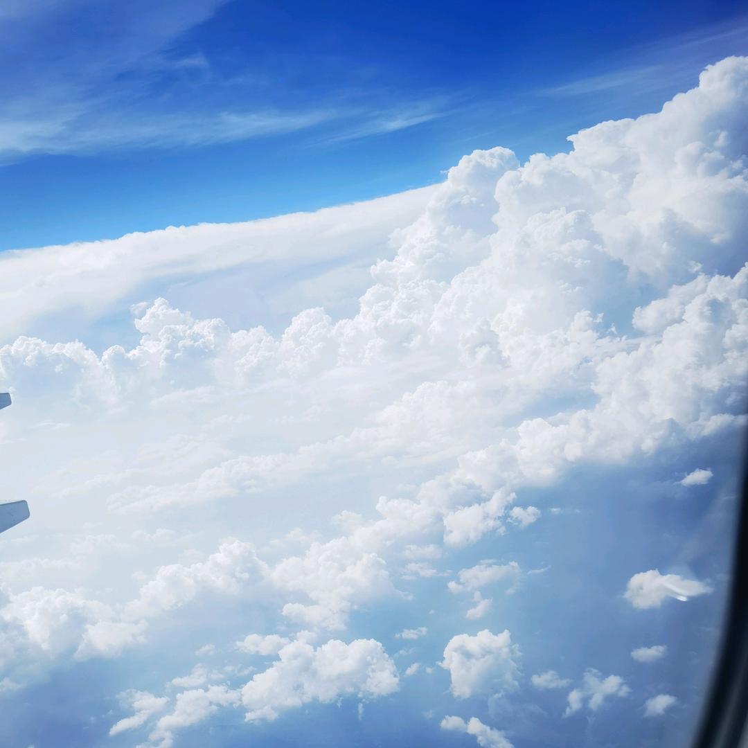 🚬ཀོ纯黑ཽ诗人ꦿ࿐